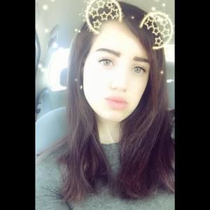 Meet your Posher, Lorena